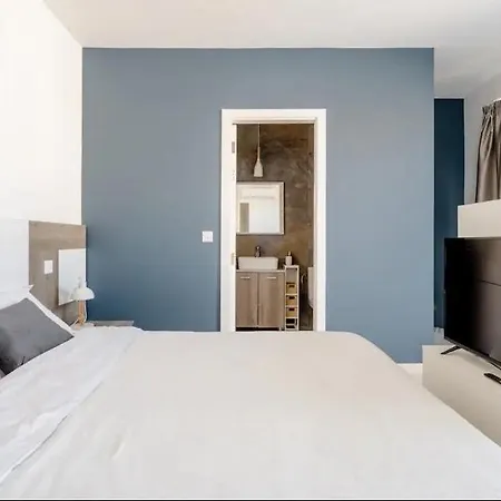 Hammock Vibes Town House B&B 슬리에마