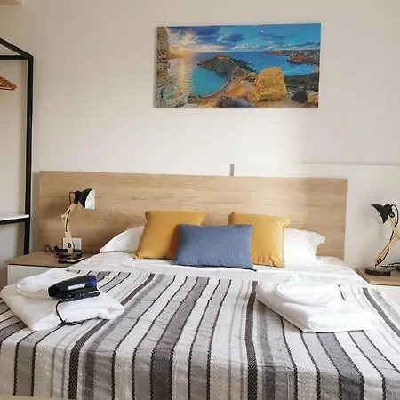 Hammock Vibes Town House Bed & Breakfast *